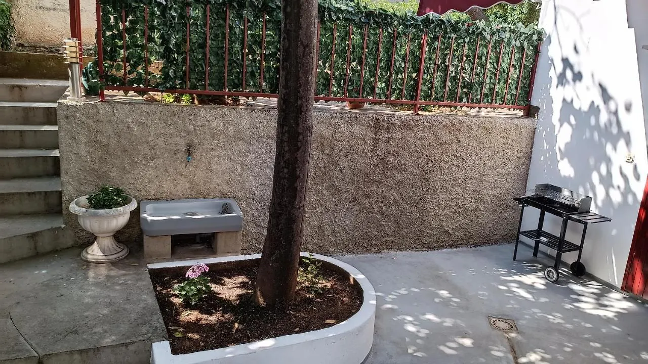 Apartment Jemi Πούλα